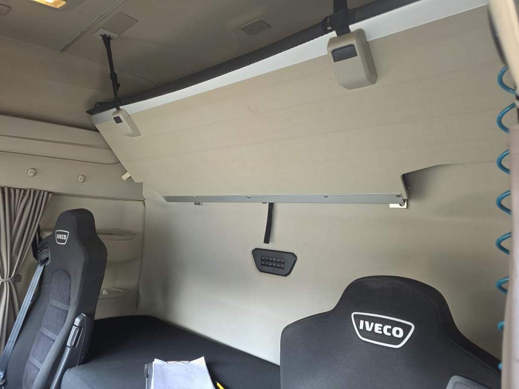 Fahrzeugabbildung Iveco 480AS440ST/P, 2 Kreiis Hydraulik,Wartungsvertrag