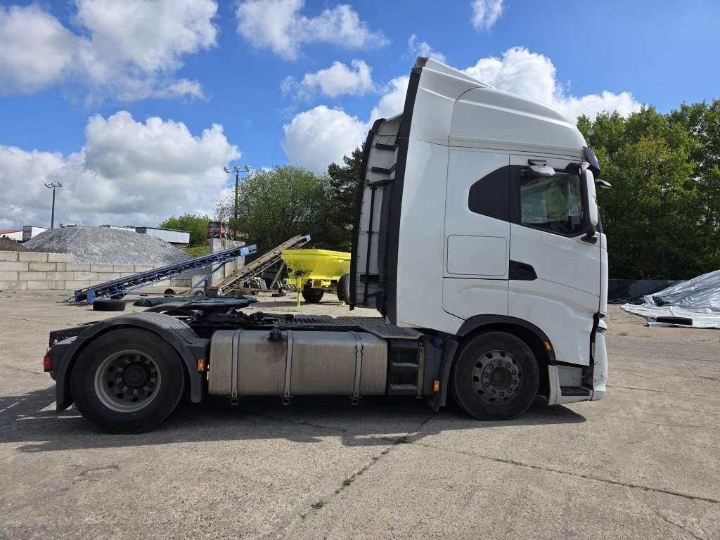 Fahrzeugabbildung Iveco 480AS440ST/P, 2 Kreiis Hydraulik,Wartungsvertrag