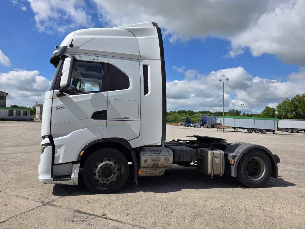 Fahrzeugabbildung Iveco 480AS440ST/P, 2 Kreiis Hydraulik,Wartungsvertrag