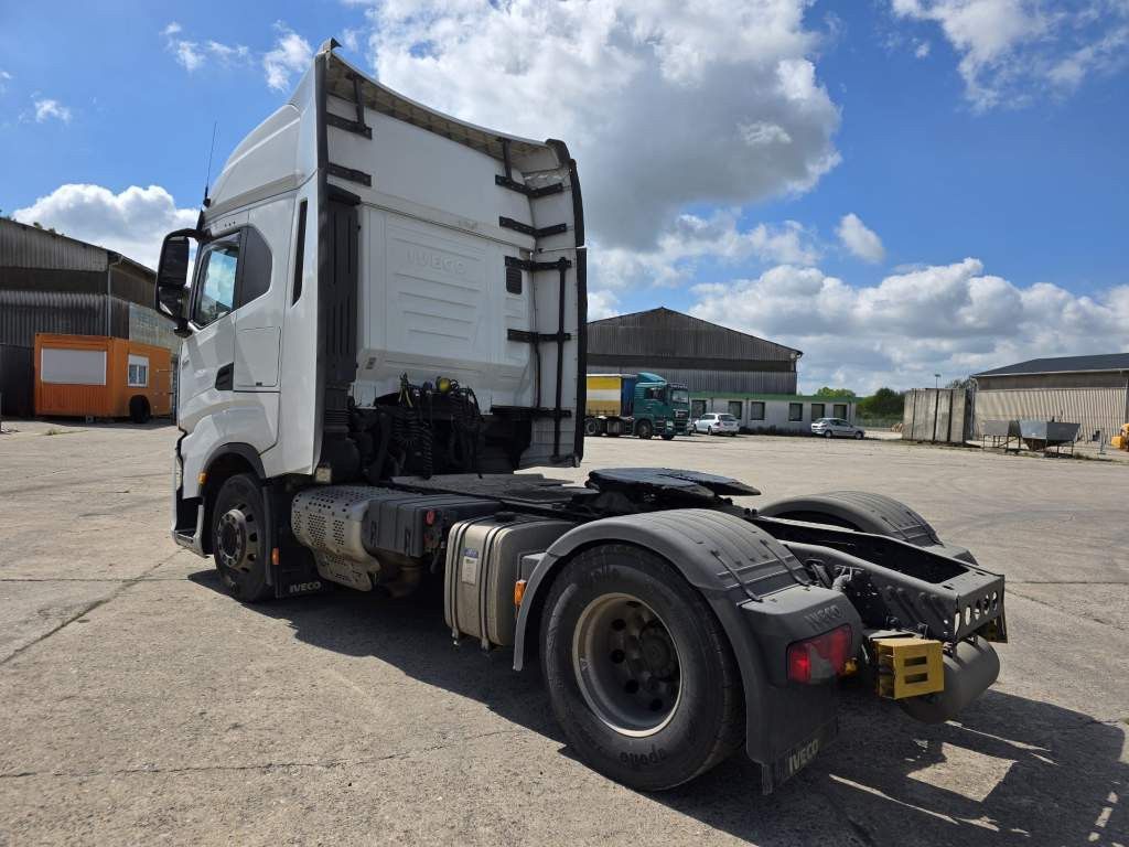 Fahrzeugabbildung Iveco 480AS440ST/P, 2 Kreiis Hydraulik,Wartungsvertrag