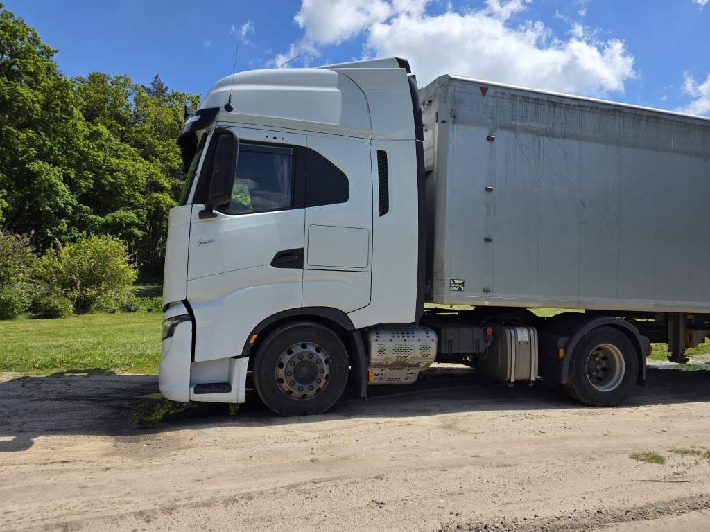 Fahrzeugabbildung Iveco Stralis 480 S-Way, 2 Kreishydr.,Wartungsvertrag