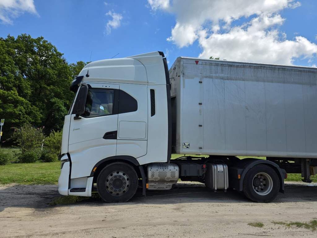 Fahrzeugabbildung Iveco Stralis 480 S-Way, 2 Kreishydr.,Wartungsvertrag