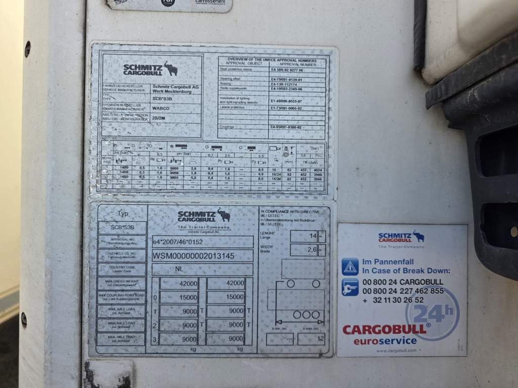 Fahrzeugabbildung Schmitz Cargobull Tiefkühler, 3 Kammern, Lenkachse, Carrier Vector