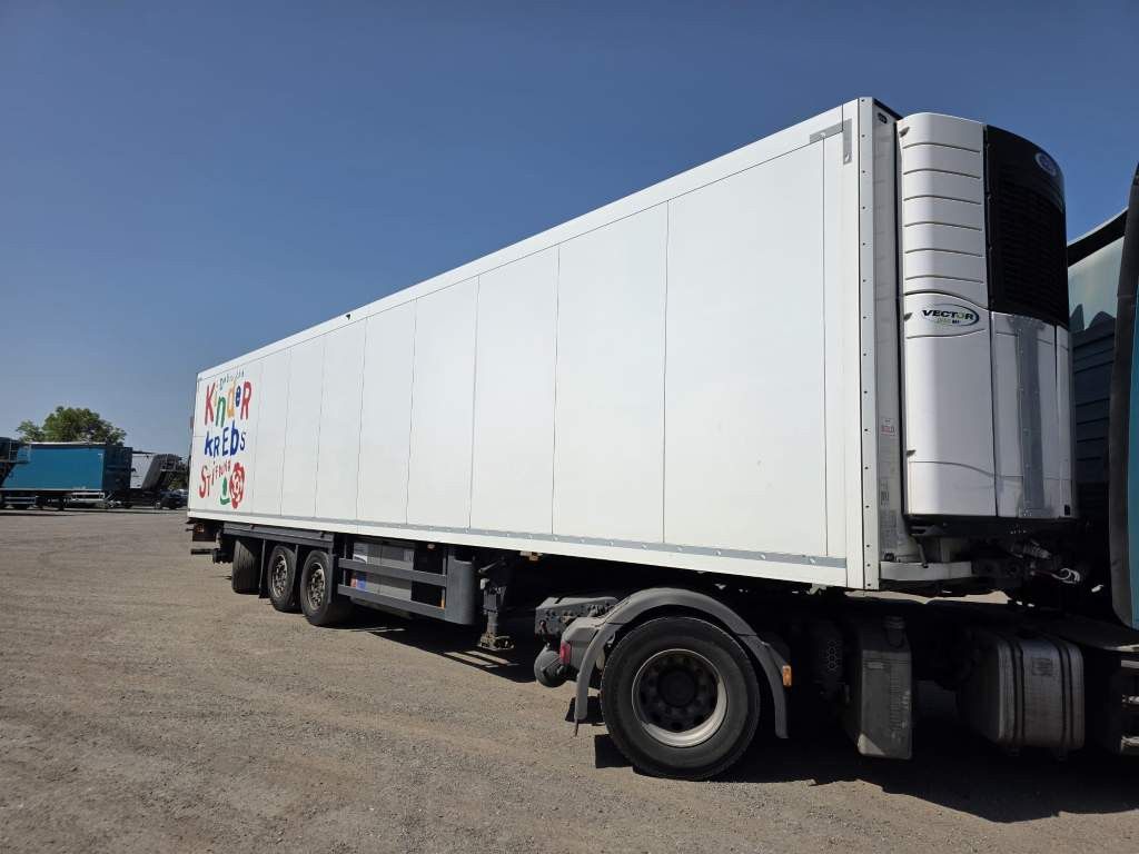 Fahrzeugabbildung Schmitz Cargobull Tiefkühler, 3 Kammern, Lenkachse, Carrier Vector