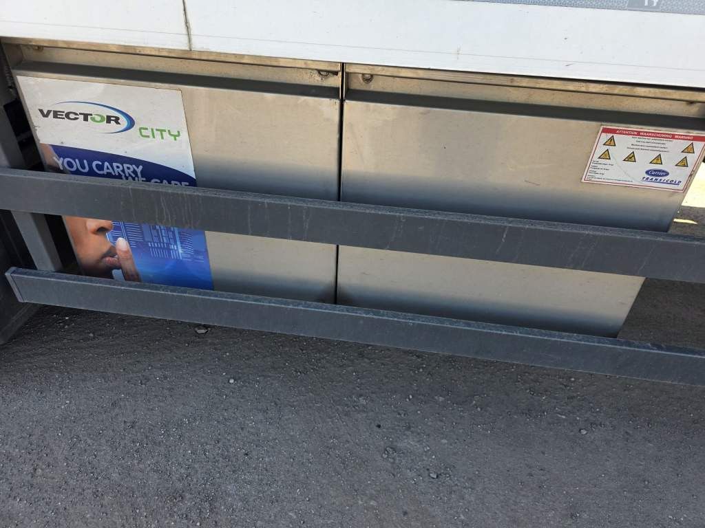 Fahrzeugabbildung Schmitz Cargobull Tiefkühler, 3 Kammern, Lenkachse, Carrier Vector