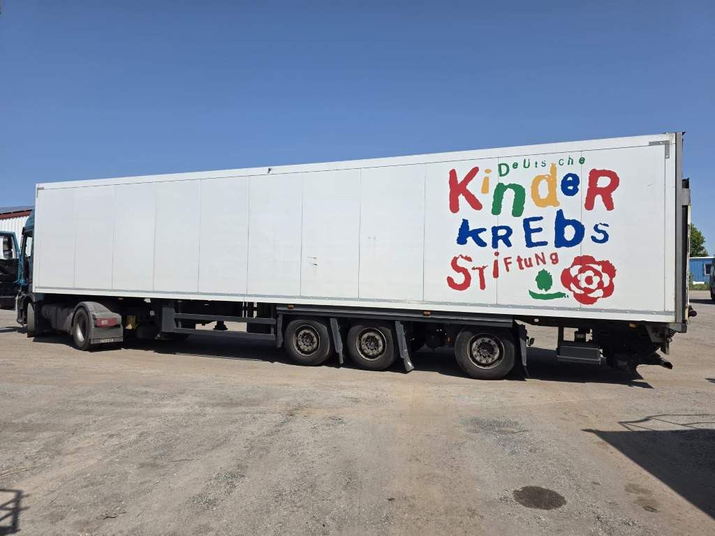 Fahrzeugabbildung Schmitz Cargobull Tiefkühler, 3 Kammern, Lenkachse, Carrier Vector
