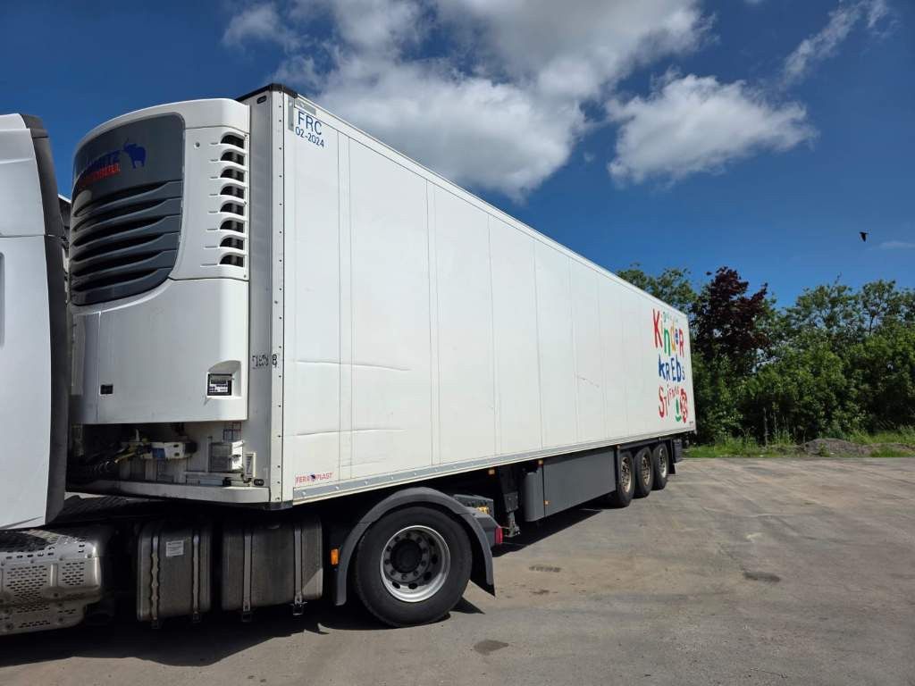 Schmitz Cargobull Doppelkstock Tiefkühler, SKO, Wartungsvertrag