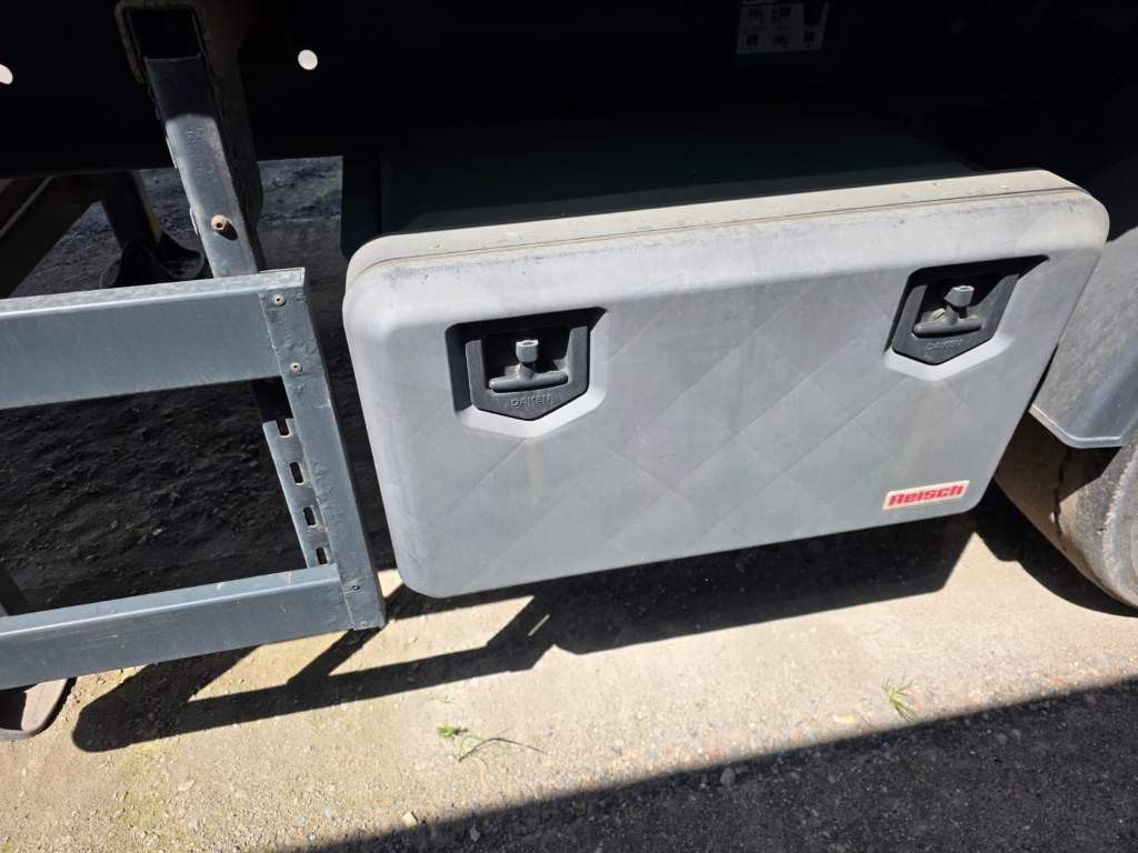 Fahrzeugabbildung Reisch 48 cbm Getreidekipper, Kornschieber, Lift