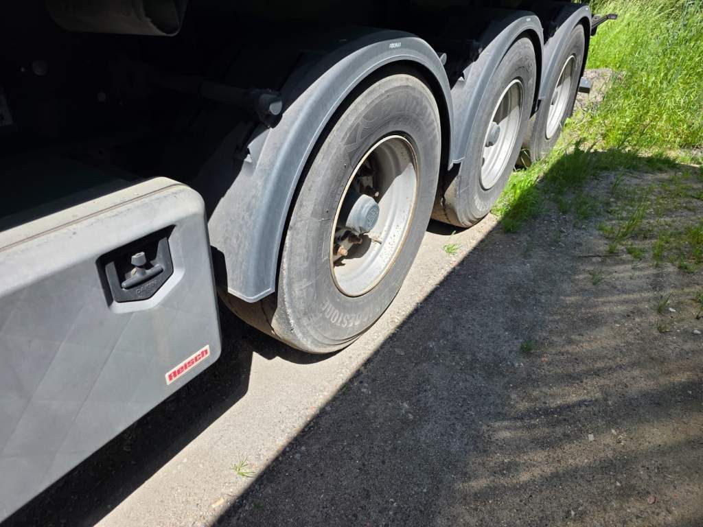 Fahrzeugabbildung Reisch 48 cbm Getreidekipper, Kornschieber, Lift