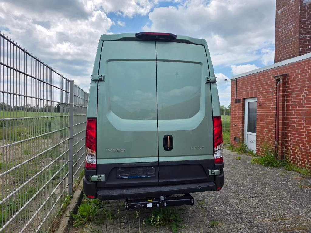Fahrzeugabbildung Iveco 35S18 Kastenwagen Maxi hoch&lang, Unfall