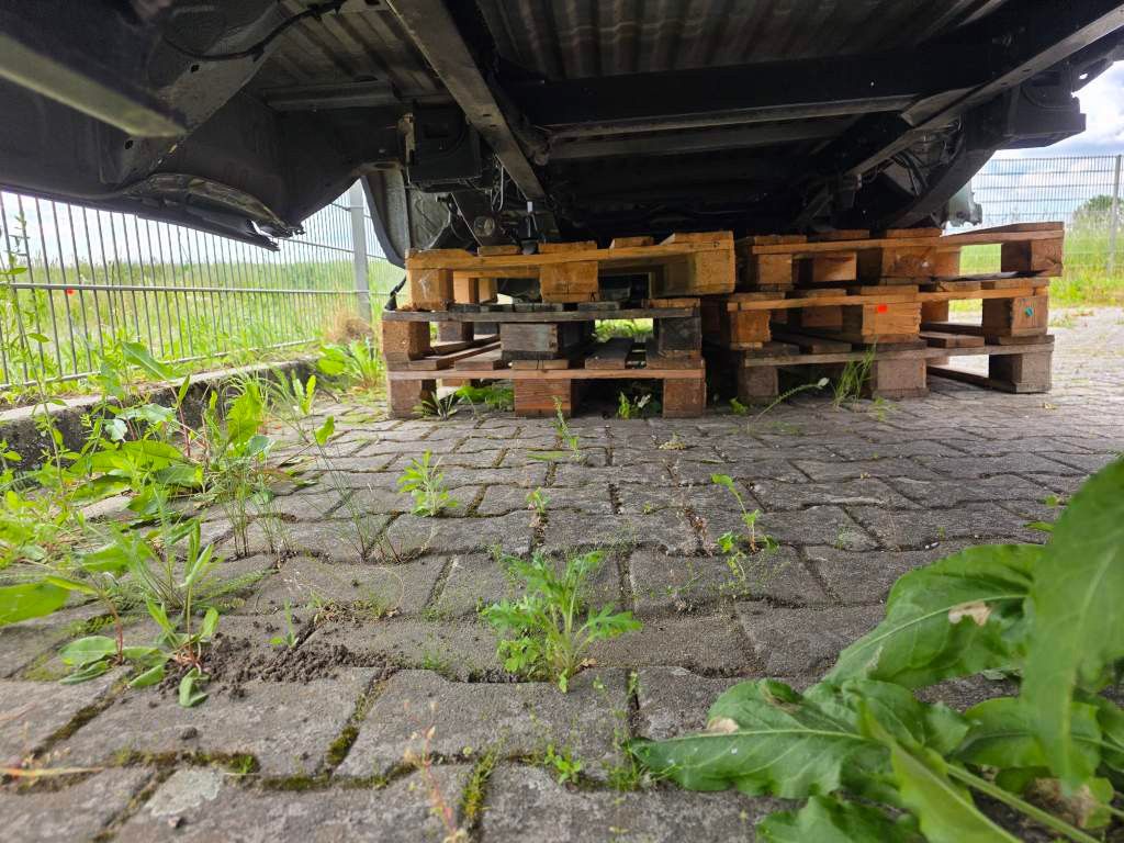 Fahrzeugabbildung Iveco 35S18 Kastenwagen Maxi hoch&lang, Unfall