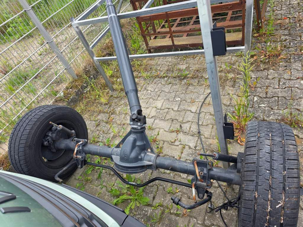 Fahrzeugabbildung Iveco 35S18 Kastenwagen Maxi hoch&lang, Unfall