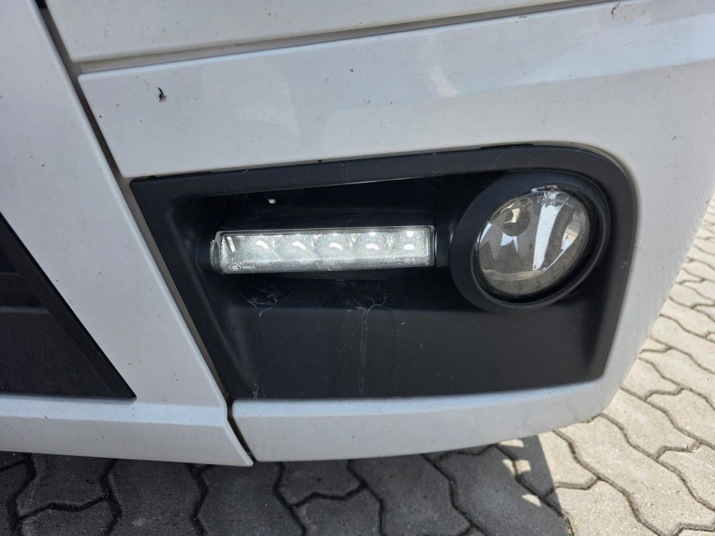 Fahrzeugabbildung Mercedes-Benz 1845 Lowliner, Retarder, 2 Tanks, Hubsattelkuppl