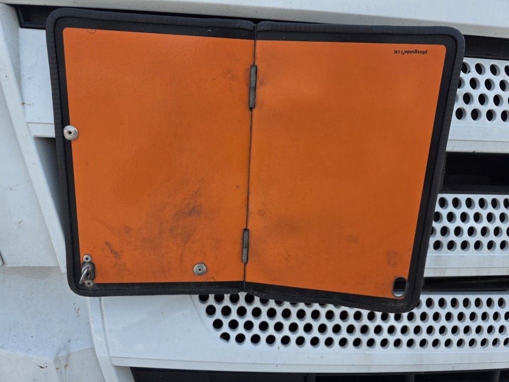Fahrzeugabbildung Mercedes-Benz 1845 Lowliner, Retarder, 2 Tanks, Hubsattelkuppl