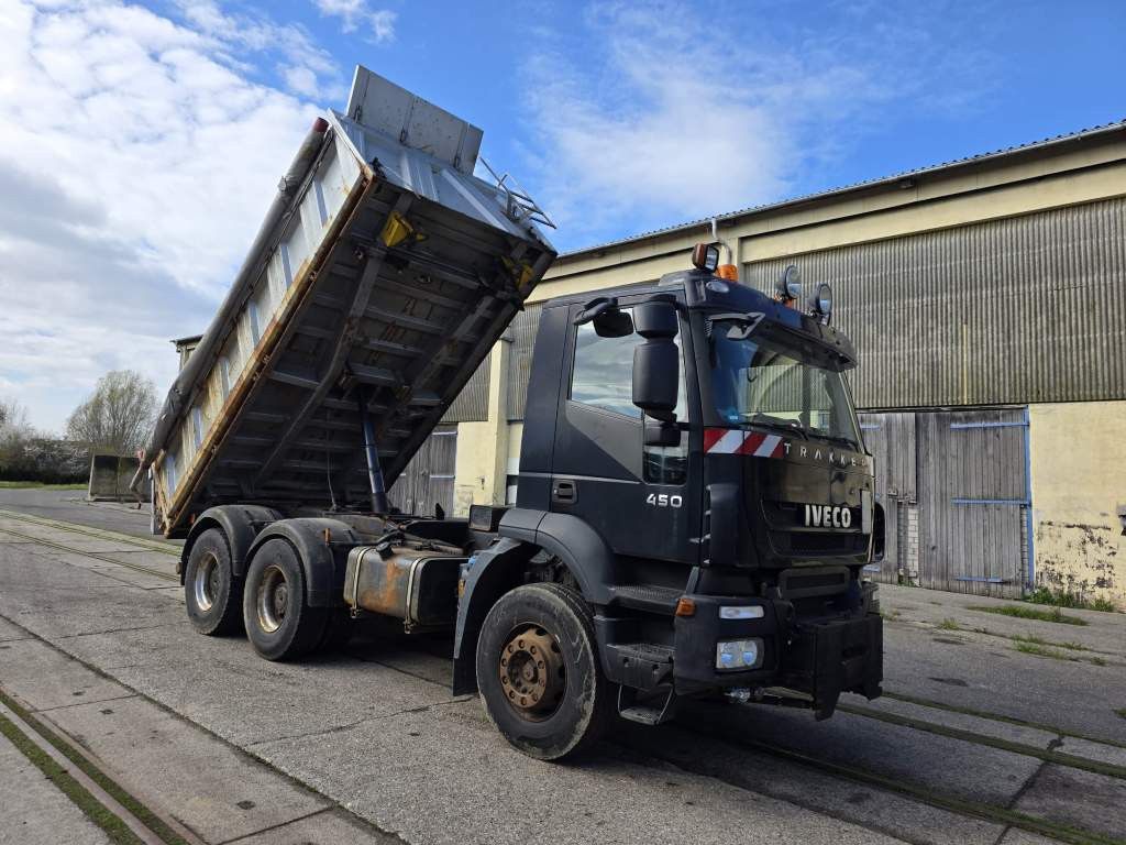 Fahrzeugabbildung Iveco AD260T45 6x4 3-Seitenkipper + Winterdienstvorr.