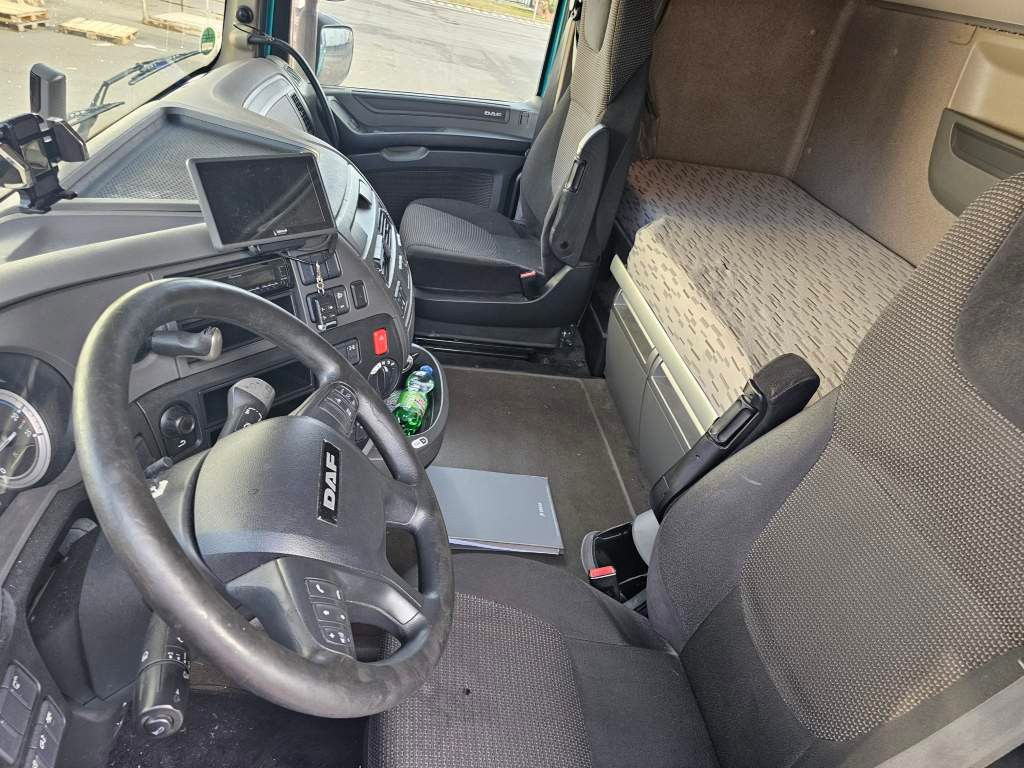 Fahrzeugabbildung DAF XF 410, Standklima, Euro 6