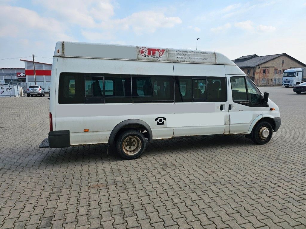 Fahrzeugabbildung Ford Transit Trend 17 Sitzer