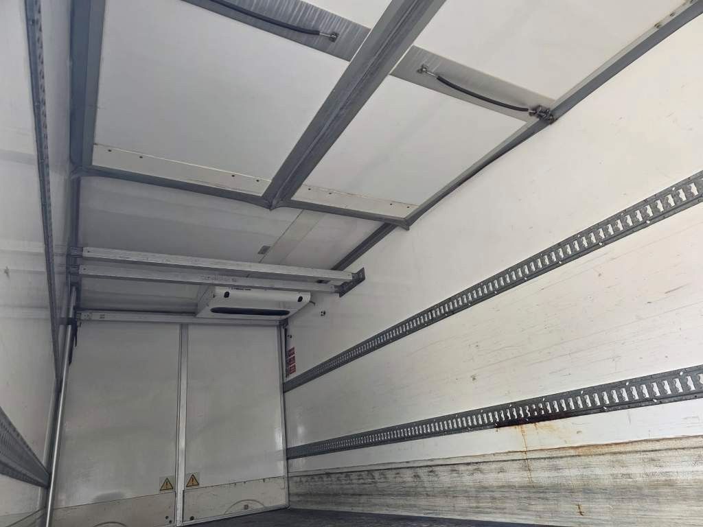Fahrzeugabbildung Volvo FH 480 Kühler mit Kühlanhänger, LBW+Türen
