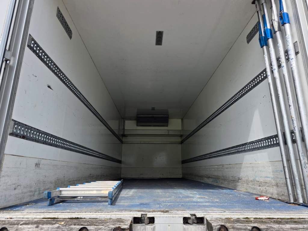 Fahrzeugabbildung Volvo FH 480 Kühler mit Kühlanhänger, LBW+Türen