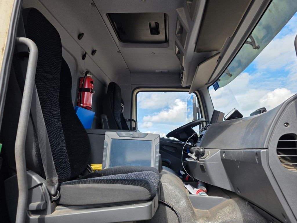 Fahrzeugabbildung Mercedes-Benz 1624 2 KAMMERN, 12 cbm
