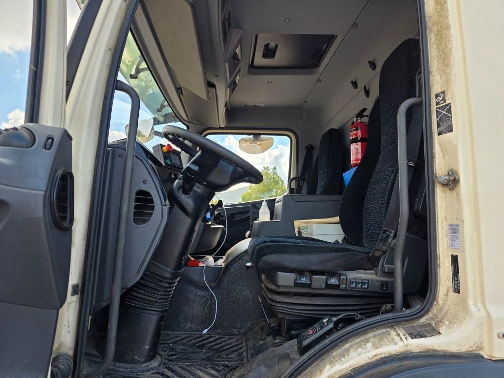 Fahrzeugabbildung Mercedes-Benz 1624 2 KAMMERN, 12 cbm