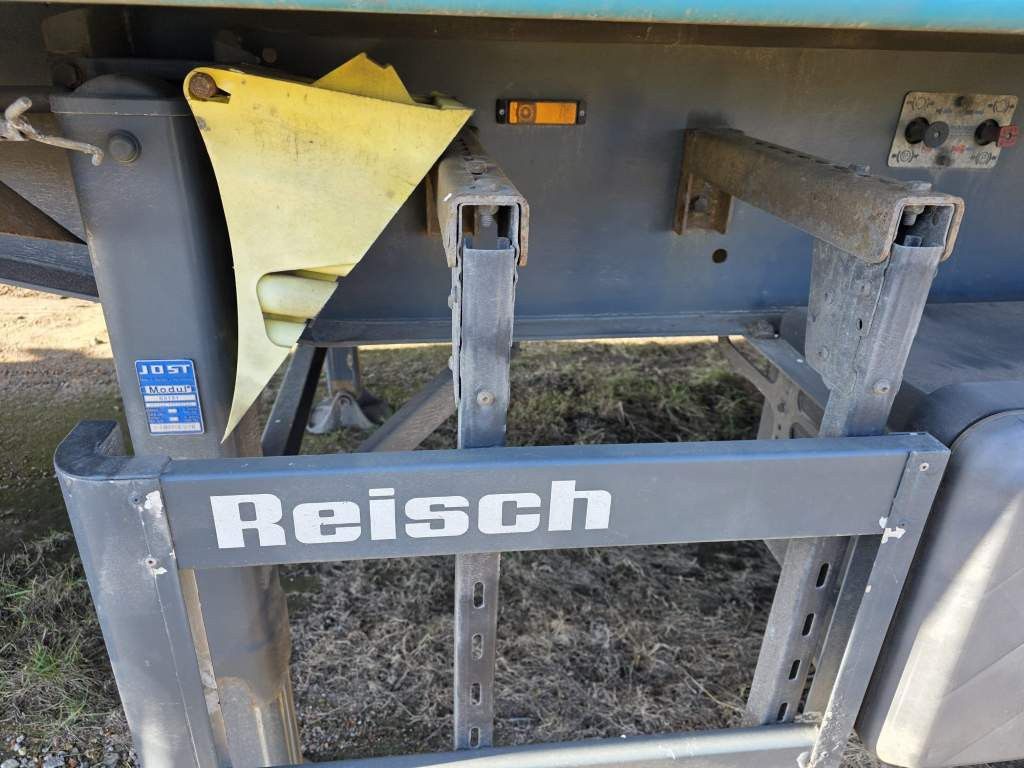 Fahrzeugabbildung Reisch ca. 49 cbm Getreiodekipper, Kornschieber, Lift