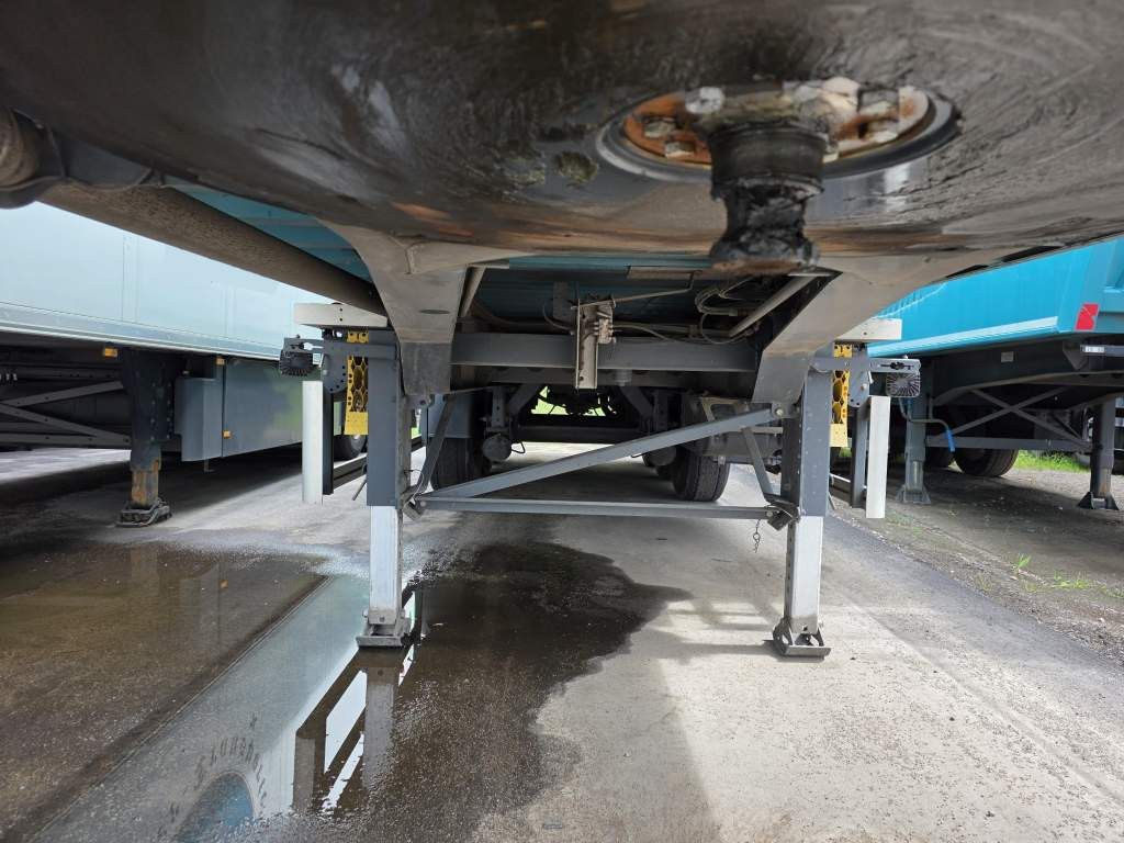 Fahrzeugabbildung Kempf Schleusenkipper, Rüttler, ca. 58,7 cbm, Lift