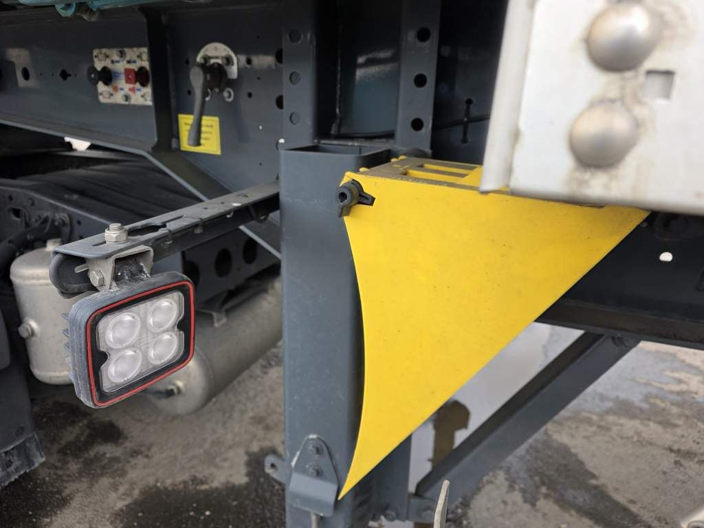 Fahrzeugabbildung Kempf Schleusenkipper, Rüttler, ca. 58,7 cbm, Lift