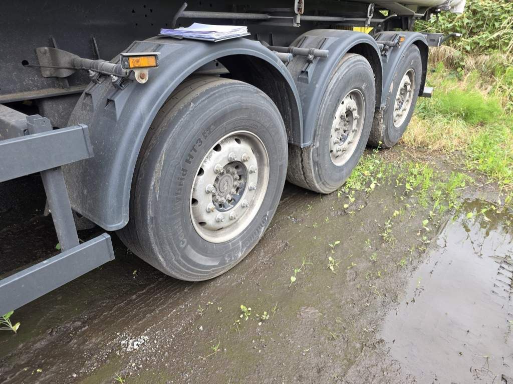 Fahrzeugabbildung Schmitz Cargobull 49 cbm Getreidekipper, Kornschieber, Luf, Lift