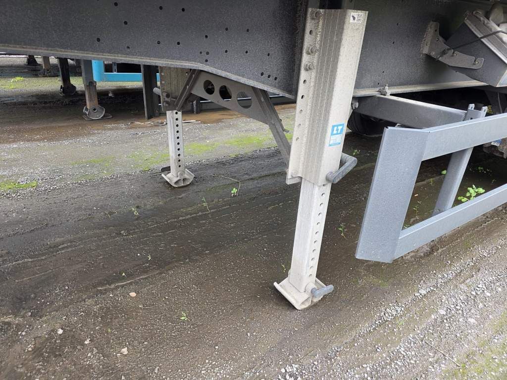 Fahrzeugabbildung Schmitz Cargobull 49 cbm Getreidekipper, Kornschieber, Luf, Lift