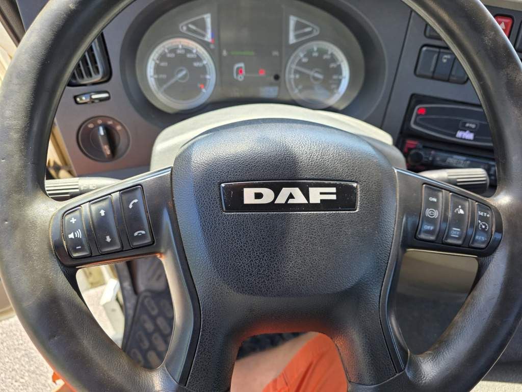 Fahrzeugabbildung DAF LF 320 Absetzer, telesk. Arme + Prtazen