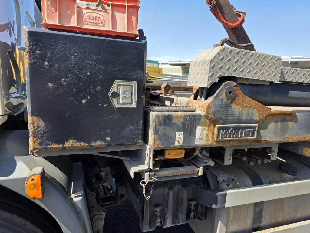 Fahrzeugabbildung DAF LF 320 Absetzer, telesk. Arme + Prtazen