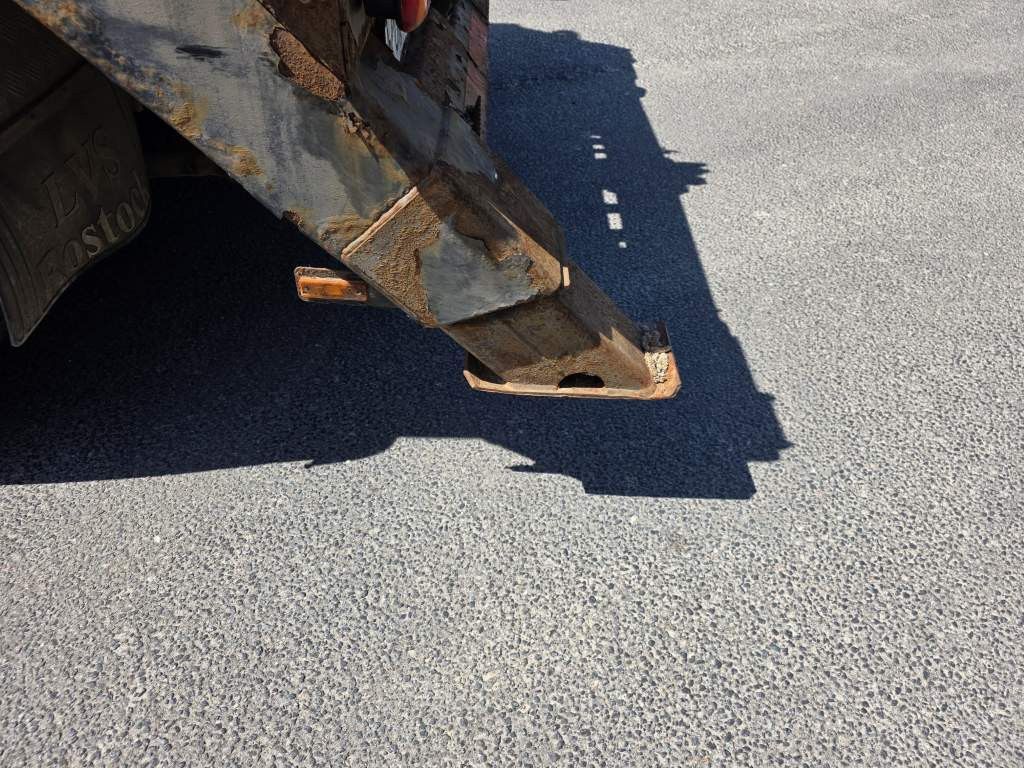 Fahrzeugabbildung DAF LF 320 Absetzer, telesk. Arme + Prtazen