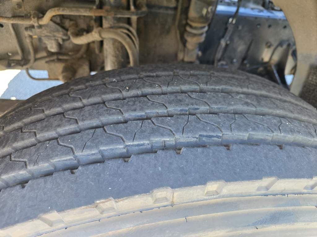 Fahrzeugabbildung DAF LF 320 Absetzer, telesk. Arme + Prtazen