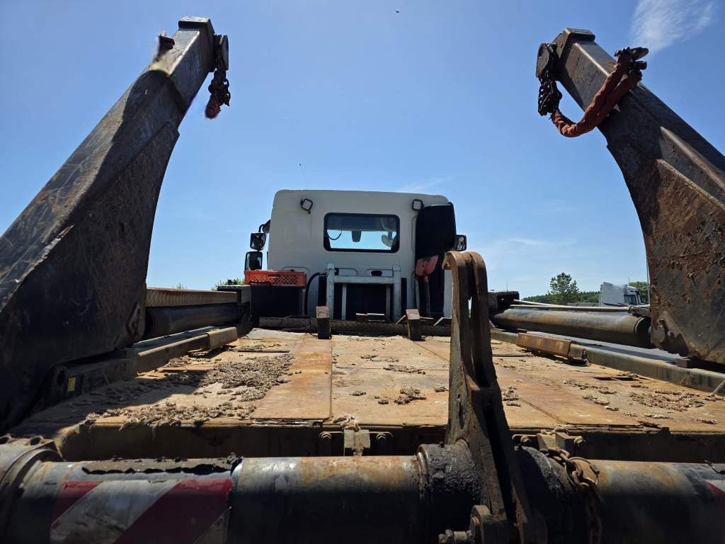Fahrzeugabbildung DAF LF 320 Absetzer, telesk. Arme + Prtazen