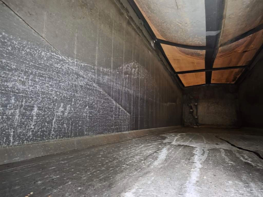 Fahrzeugabbildung Reisch 49 cbm Getreidekipper, SAF Trommel, Lift