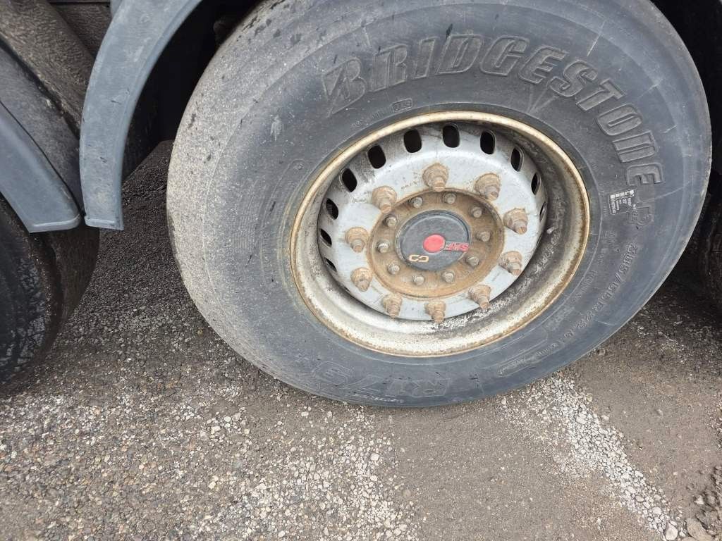 Fahrzeugabbildung Reisch 49 cbm Getreidekipper, SAF Trommel, Lift
