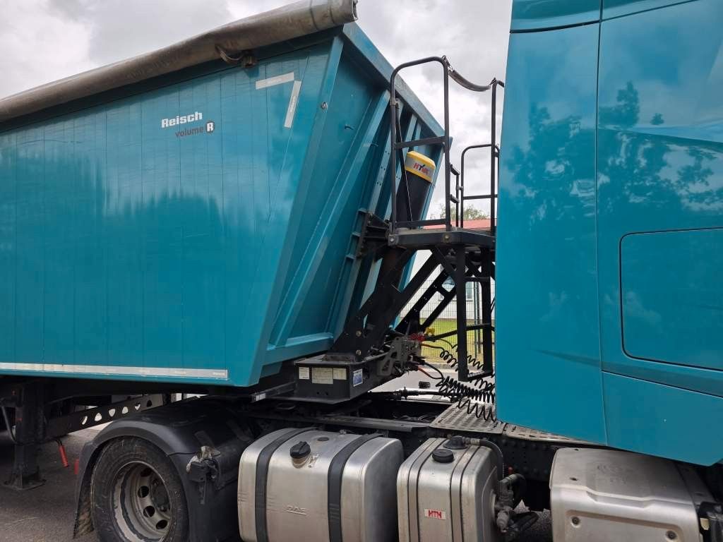 Fahrzeugabbildung Reisch 49 cbm Getreidekipper, SAF Scheibe, Lift