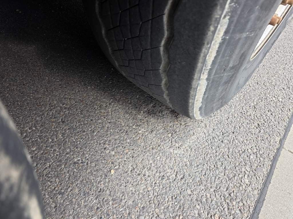 Fahrzeugabbildung Reisch 49 cbm Getreidekipper, SAF Scheibe, Lift