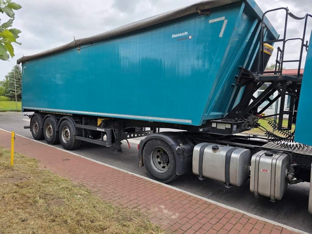 Fahrzeugabbildung Reisch 49 cbm Getreidekipper, SAF Scheibe, Lift