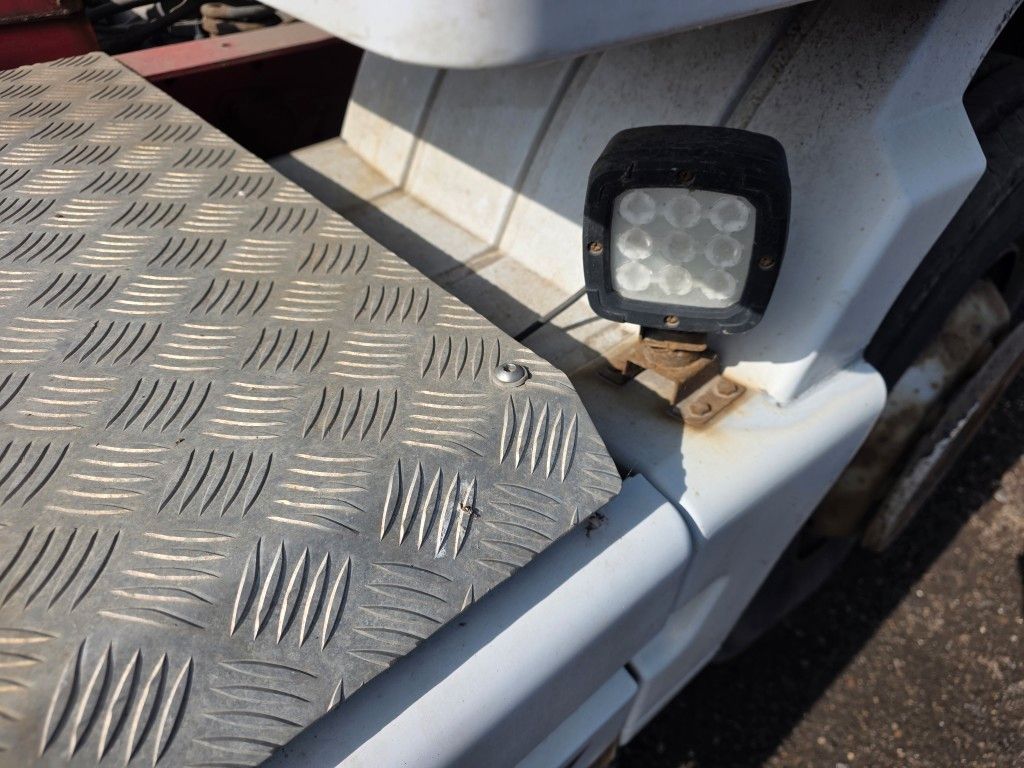 Fahrzeugabbildung Mercedes-Benz 1524 BDF mit Klima, Ladebordwand, 2 x Bett