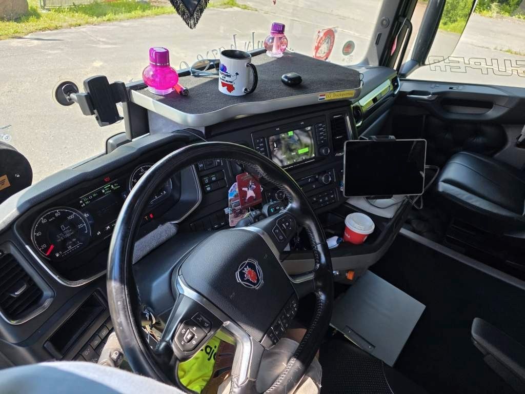 Fahrzeugabbildung Scania R500, 2 Kreis Hydr., Retrader, gesteppt