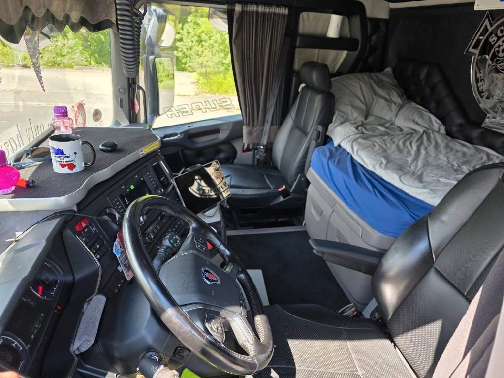 Fahrzeugabbildung Scania R500, 2 Kreis Hydr., Retrader, gesteppt