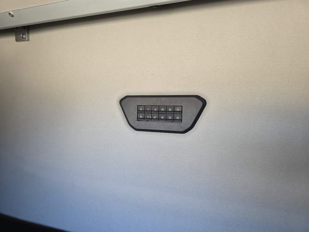 Fahrzeugabbildung Iveco 570 S-Way LL, Leder, Retarder, nur 130.986 Km!!