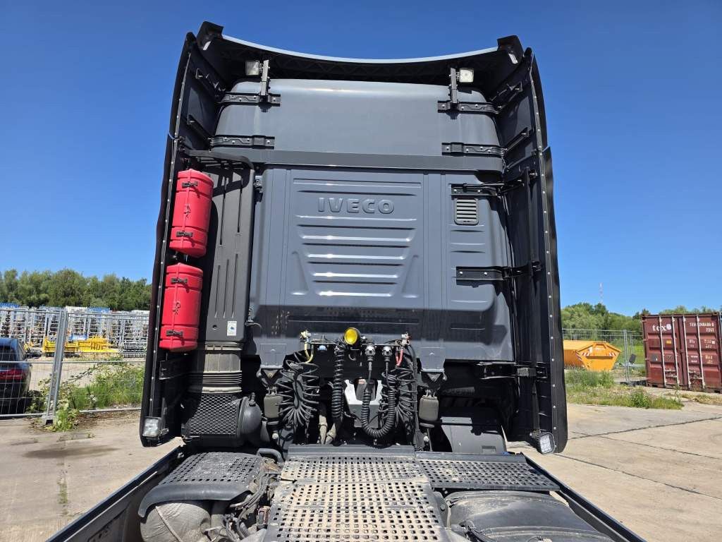 Fahrzeugabbildung Iveco 570 S-Way LL, Leder, Retarder, nur 130.986 Km!!
