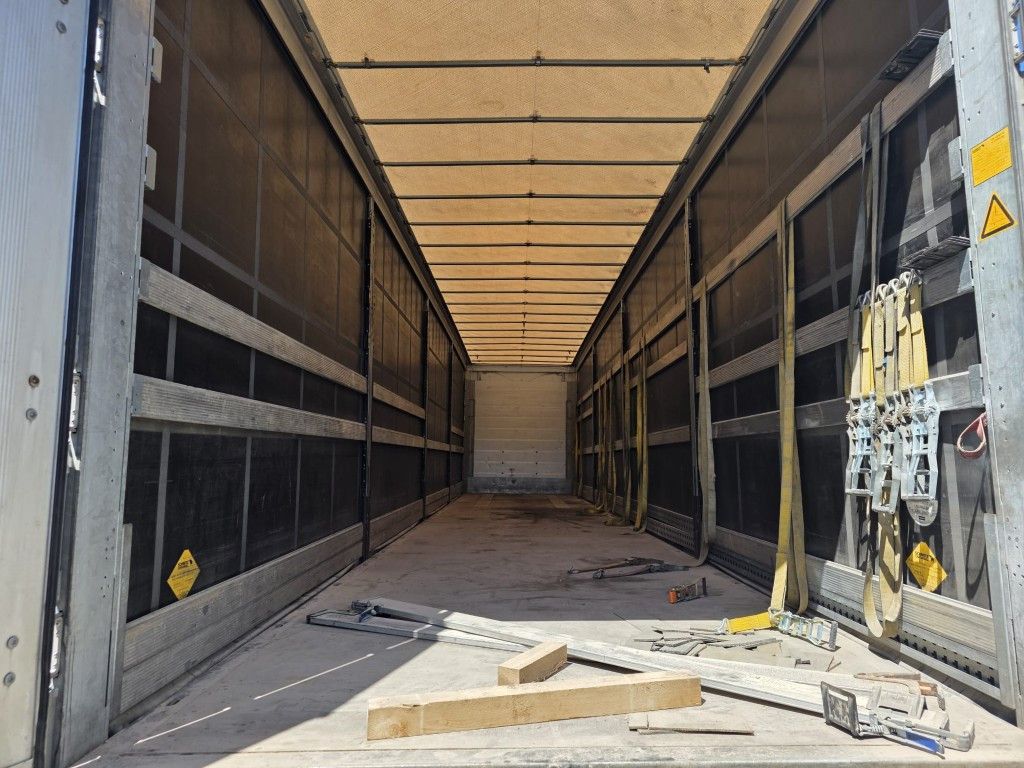 Fahrzeugabbildung Schmitz Cargobull SCB*S3T LL,Gardine,Edscha, Lift,nur 176.22 Km!