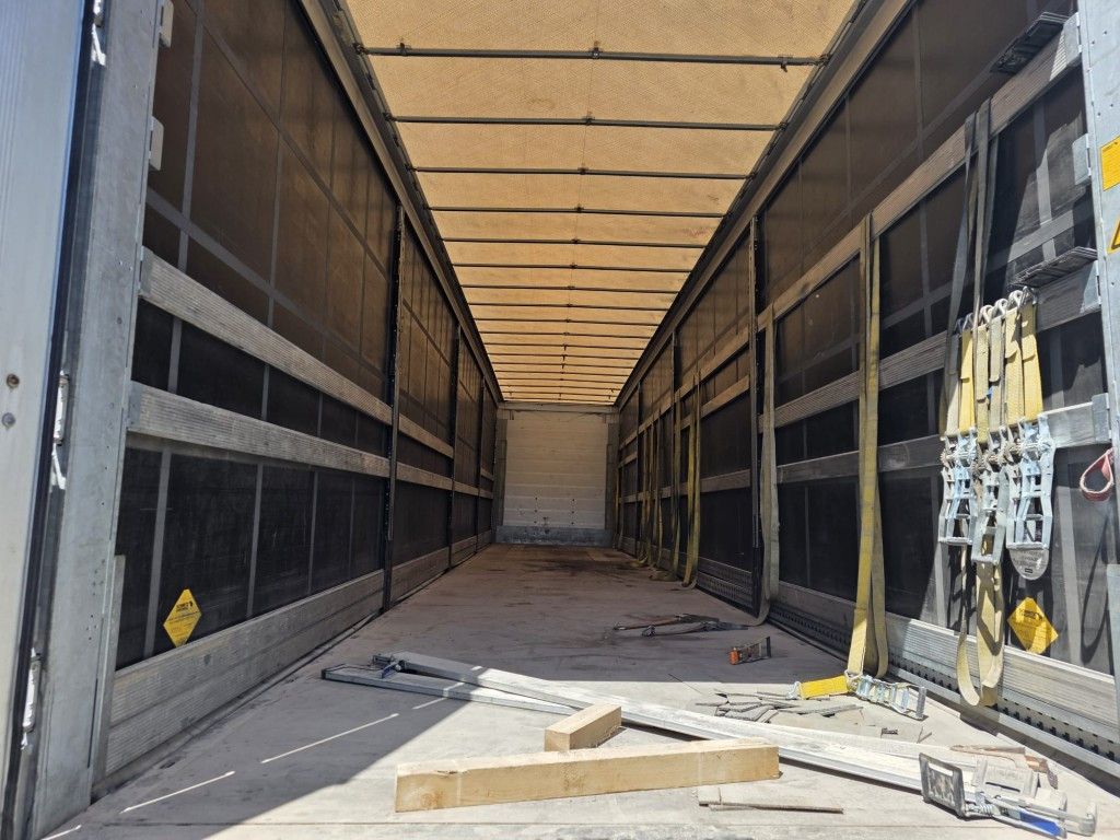 Fahrzeugabbildung Schmitz Cargobull SCB*S3T LL,Gardine,Edscha, Lift,nur 176.22 Km!