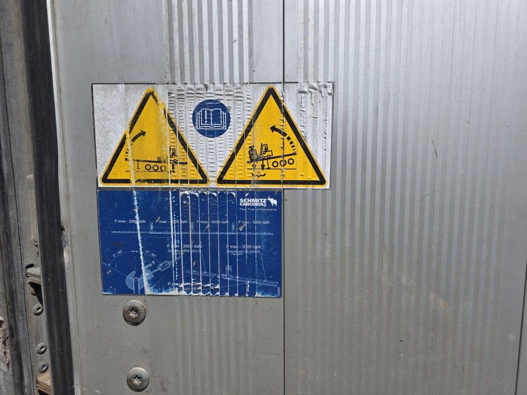 Fahrzeugabbildung Schmitz Cargobull SCB*S3T LL,Gardine,Edscha, Lift,nur 176.22 Km!