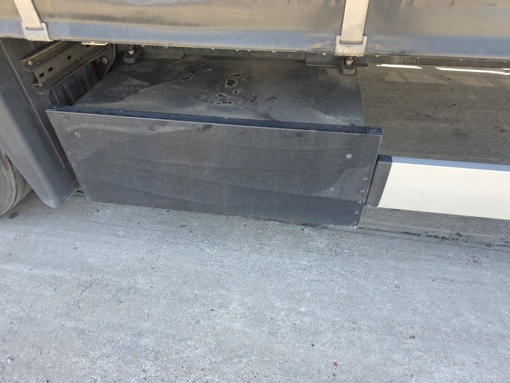Fahrzeugabbildung Schmitz Cargobull SCB*S3T LL,Gardine,Edscha, Lift,nur 176.22 Km!