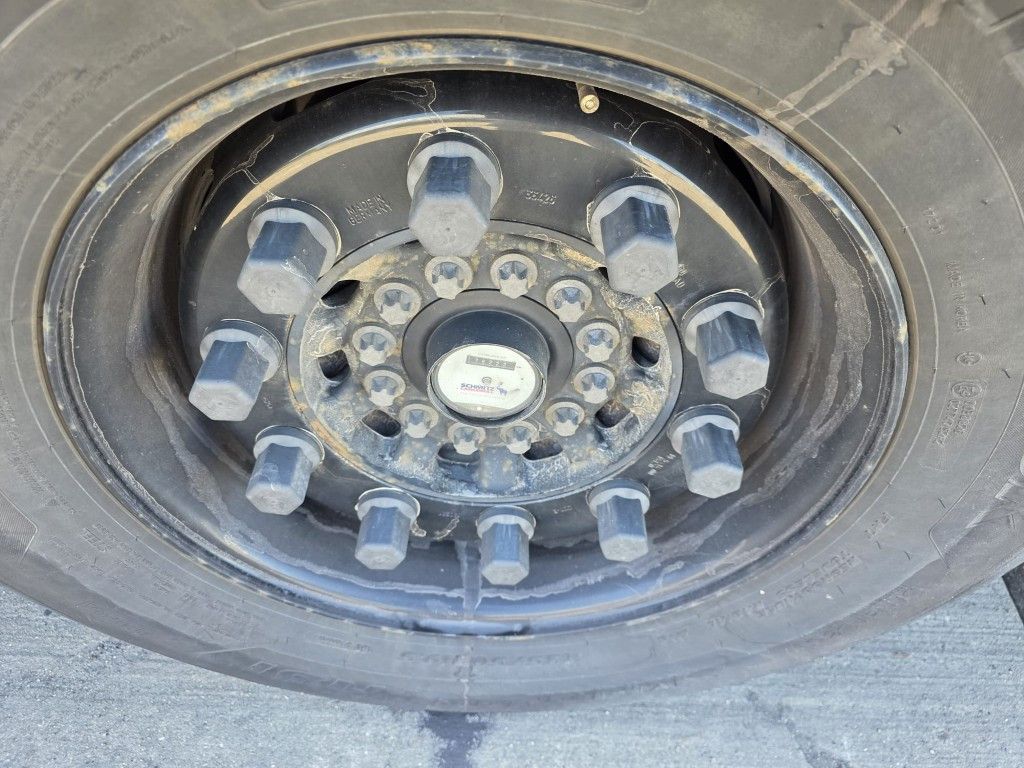 Fahrzeugabbildung Schmitz Cargobull SCB*S3T LL,Gardine,Edscha, Lift,nur 176.22 Km!